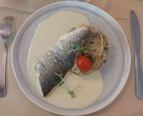 Filet de daurade au beurre blanc.